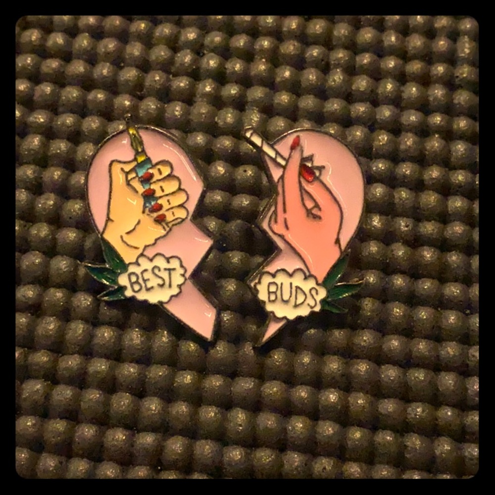 FREE Best Buds Pin Set